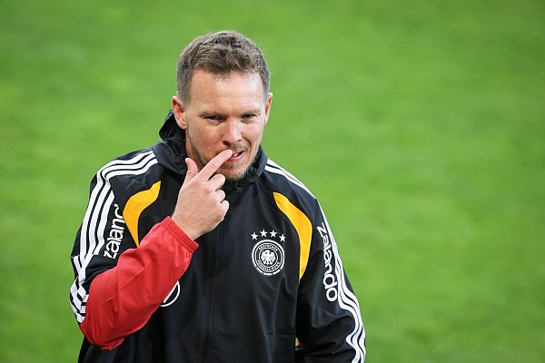 Setzt im Sturm auf Woltemade: Bundestrainer Nagelsmann. - © Christian Charisius/dpa