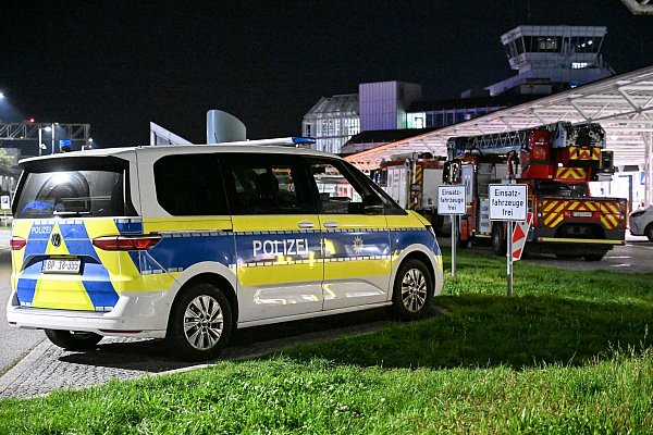 Die Suche der Polizei war am Abend erfolglos. - © Jason Tschepljakow/dpa