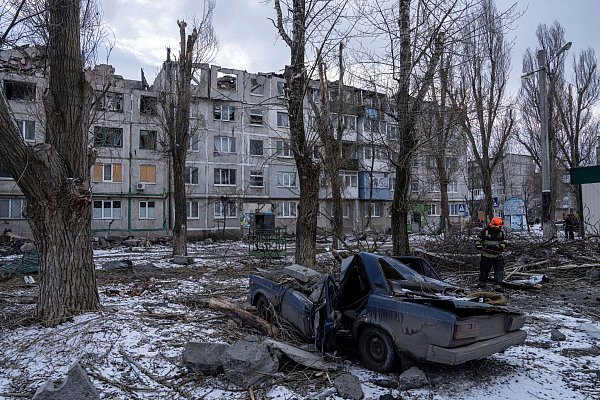 Russische Armee setzt Angriffe gegen Pokrowsk fort. (Archivbild) - © Evgeniy Maloletka/AP/dpa