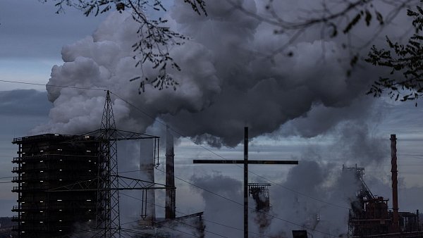 Talfahrt gestoppt? Mehr Aufträge für die deutsche Industrie. - © Rolf Vennenbernd/dpa