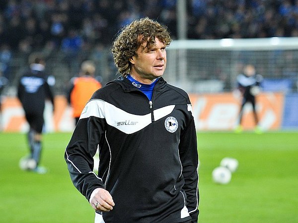 Arminia hat Stefan Krämer freigestellt. - © FOTO: CHRISTIAN WEISCHE