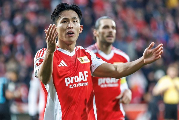 Wooyeong Jeong beendet die Unioner Torflaute. - © Andreas Gora/dpa