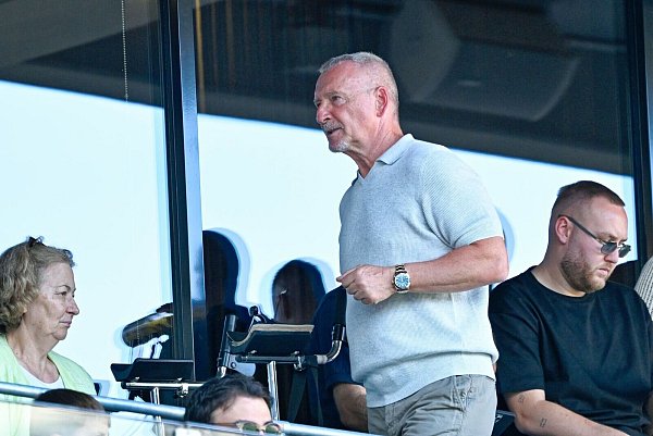 Direkt wieder im Stadion: Roger Wittmann. - © Uwe Anspach/dpa