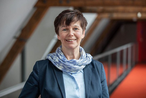 Kristin Langer ist Mediencoach bei der Initiative «Schau hin». - © Tanja M. Marotzke/Schau Hin!/dpa-tmn