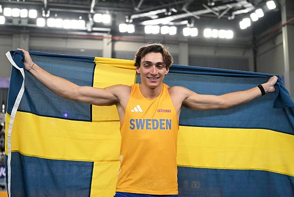 Mit einer magischen Marke zum Titel: Armand Duplantis aus Schweden. - © Song Yanhua/XinHua/dpa