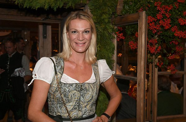 Maria Höfl-Riesch traut ihrer früheren Dauerrivalin Lindsey Vonn zu, dass sie in den alpinen Skisport zurückkehrt. - © Felix Hörhager/dpa