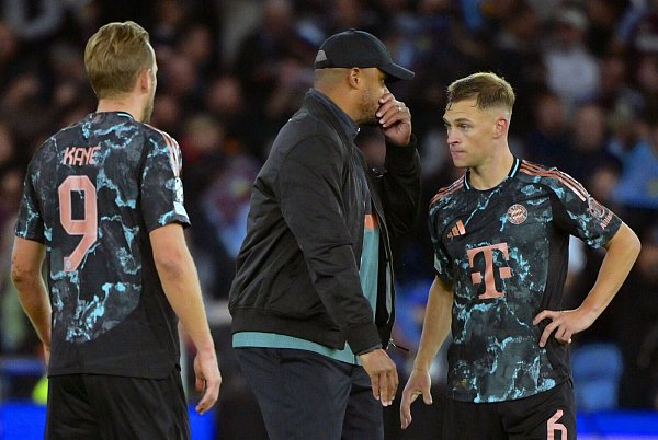 Vincent Kompany verliert erstmals mit Bayern. - © Peter Kneffel/dpa