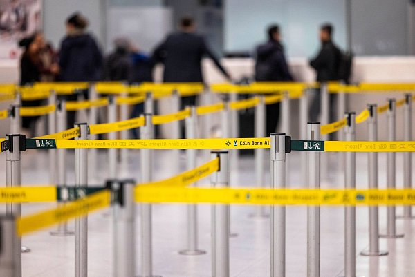 Fluggäste klagen vermehrt gegen Airline. (Symbolbild) - © Thomas Banneyer/dpa