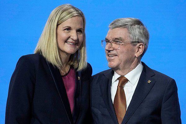 Kirsty Coventry galt als Thomas Bachs Wunschkandidatin. - © Thanassis Stavrakis/AP/dpa