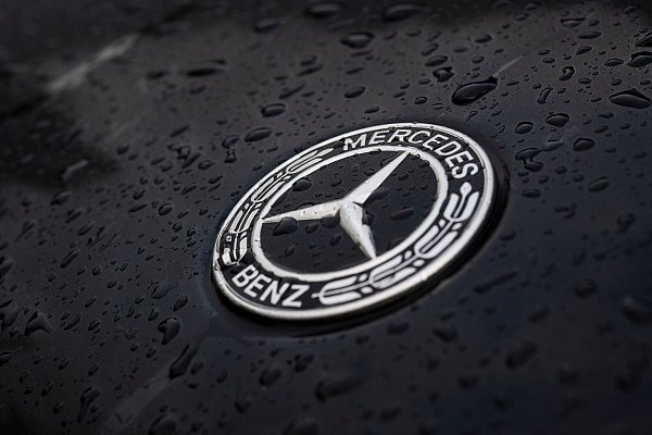Mercedes-Benz: Gewinneinbruch im ersten Halbjahr. (Archivbild) - © Marijan Murat/dpa