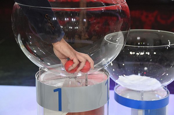 Die DFB-Elf will bei der WM-Auslosung in Topf 1 sein. - © picture alliance / dpa