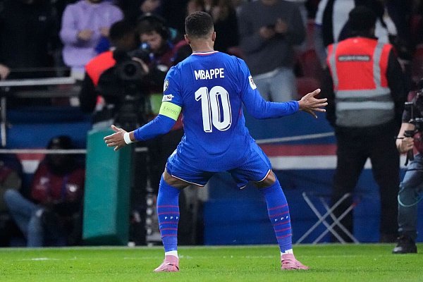 Mbappé war einmal mehr der Matchwinner für Frankreich. - © Michel Euler/AP/dpa