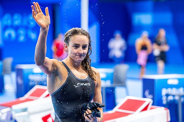 Schwimmerin Elena Semechin holte Gold bei den Paralympics. - © Jens Büttner/dpa