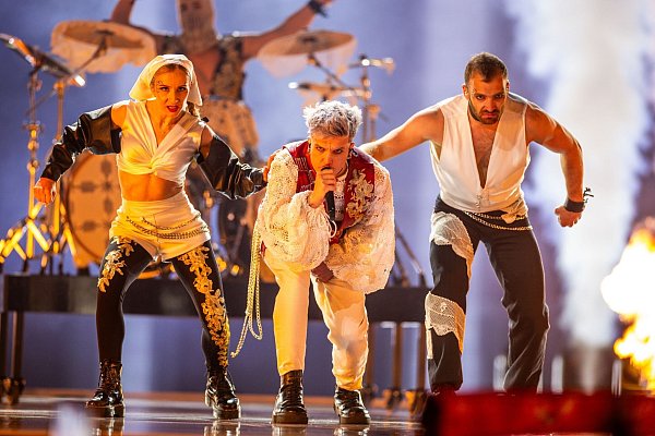 Baby Lasagna aus Kroatien im ersten Halbfinale des ESC. - © Jens Büttner/dpa