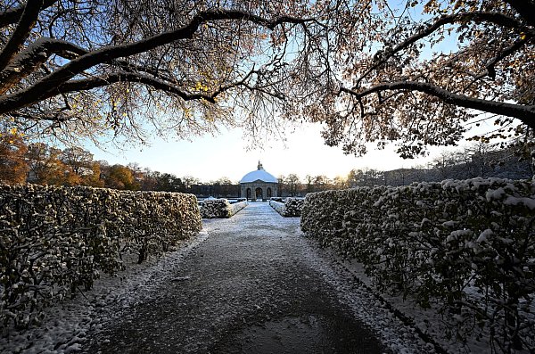 In Bayern liegt derzeit noch Schnee. - © Felix Hörhager/dpa