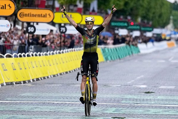 Wout van Aert hat sich für die Deutschland-Tour angemeldet. - © Mosa\\\'ab Elshamy/AP/dpa