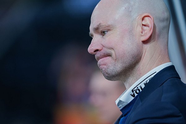 Steven Reinprecht bleibt Trainer der DEG. - © Rolf Vennenbernd/dpa