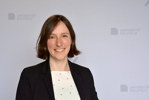 Hanna Drimalla ist seit Juli 2024 Professorin für Human-centered Artificial Intelligence (menschenzentrierte Künstliche Intelligenz) an der Technischen Fakultät. - © Universität Bielefeld