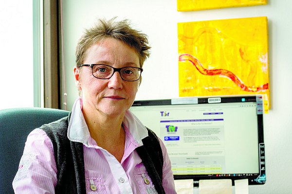 Bringt Licht ins Dunkel: Gudrun Oevel, Chefin des IT- und Medienzentrums an der Universität Paderborn. - © Tobias Schreiner