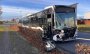 Drei Verletzte bei Unfall im Kreis Gütersloh: Bus kollidiert mit Lkw