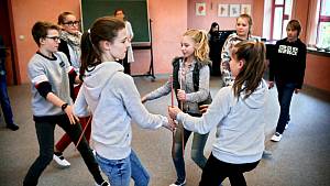 Waldorfschüler lernen mehr als Namen tanzen | nw.de