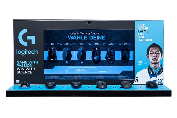 Die interaktive Verkaufsstation von Logitech, an dem Kunden verschiedene Produkte testen und vergleichen können. Anhand der Nutzung ermittelt das System, welches Produkt dem Kunden mit größter Wahrscheinlichkeit gefällt. - © Arkadiusz Goniwiecha/3D-Werk