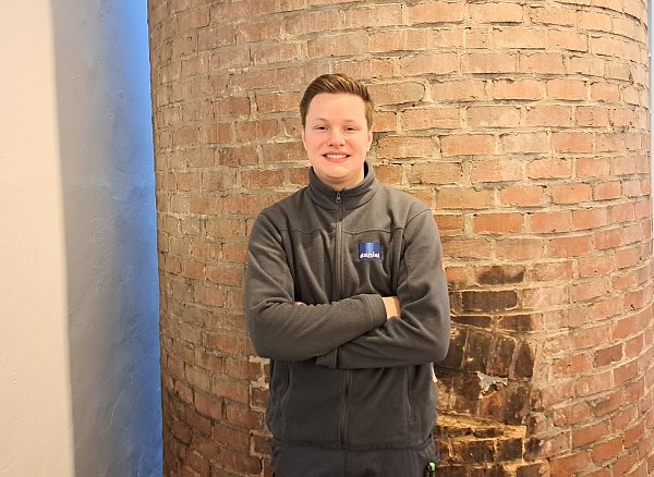 Trotz Abitur hat sich der 19-jährige Justus Pollhans aus dem Kreis Gütersloh bewusst für eine Ausbildung und gegen ein Studium entschieden. - © Matthias Reiprich
