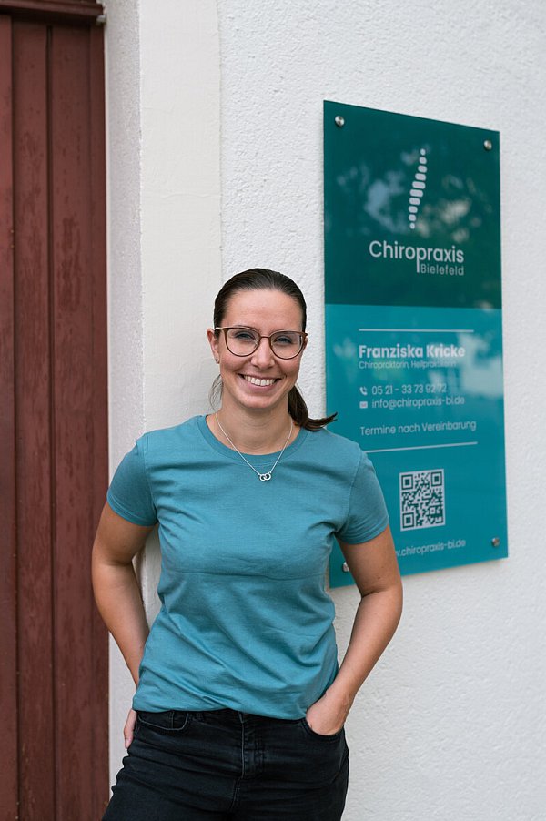 Am 3. September stellt sich die Chiropraxis Bielefeld persönlich vor und lädt zwischen 11 und 15 Uhr zum Tag der offenen Tür. - © Chiropraxis Bielefeld