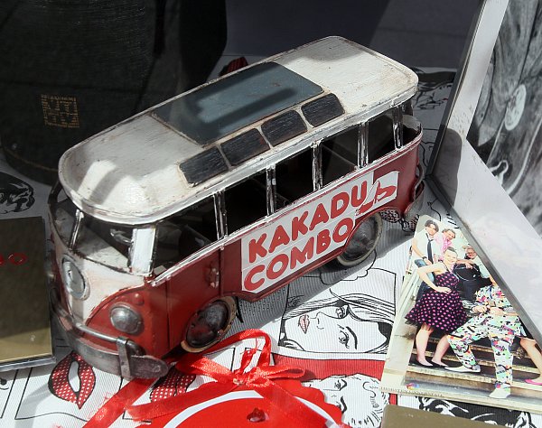 Legendär: Anfangs ging die Band im VW-Bus auf Tour. - © Frank-Michael Kiel-Steinkamp
