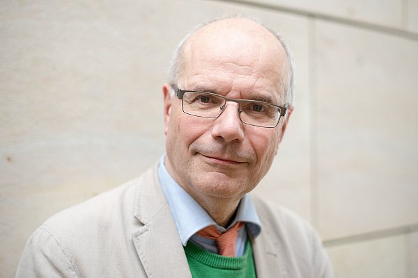 Verfassungsrechtler Christoph Gusy von der Uni Bielefeld. - © picture alliance / Marius Becker/dpa