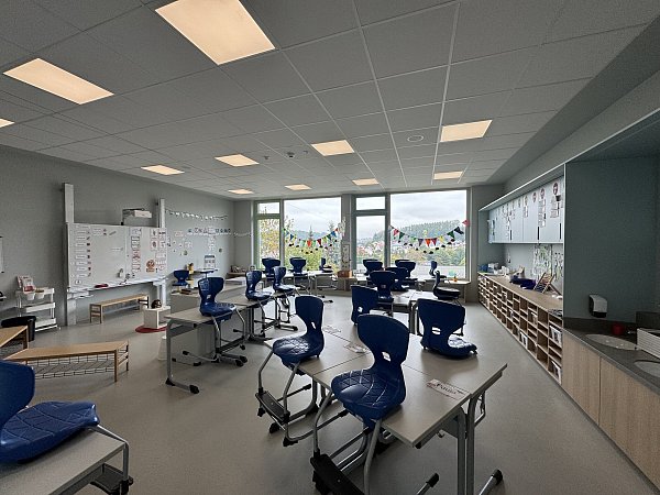 Die neuen Räume in der Grundschule sind großzügig und hell. - © Stadt Bad Wünnenberg