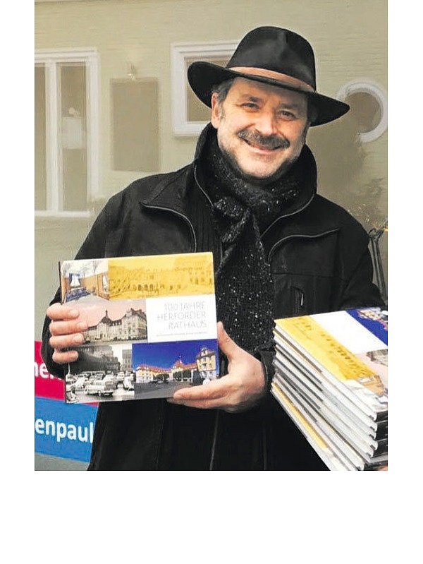 Betont seine Neutralität: Stadtführer Mathias Polster. - © Stephen Paul