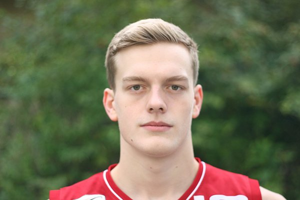 Wechselt: Moritz Hübner. - © Jochem Schulze