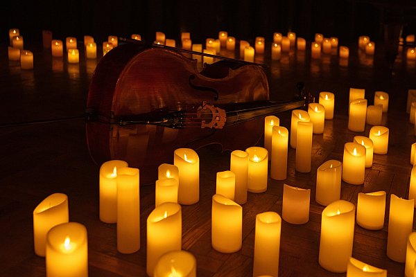 Hunderte Kerzen: Sie brennen bei den Candle Nights. - © Getty Images
