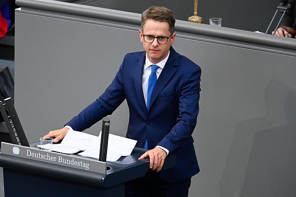 Der Paderborner Bundestagsabgeordneter Carsten Linnemann kritisiert, dass viele Politiker die Gefahr des politischen Islam unterschätzen. - © picture alliance