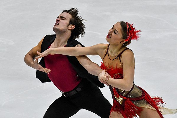 Kurztanz: Katharina Müller und Tim Dieck erlaufen sich in Oberstdorf mit dem Thema „Burlesque" Platz eins nach dem ersten Tag. - © IMago