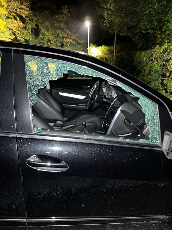 Mehrere Autos wurden in Lübbecke aufgebrochen. - © Polizei Minden-Lübbecke