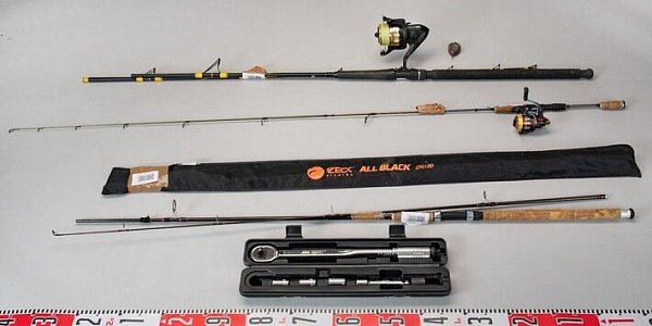 Gefundene Angeln und Drehmomentschlüssel - Eigentümer gesucht - © Lippe