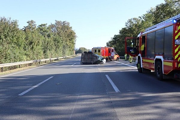 Unfall mit Pferdeanhänger - © Bielefeld