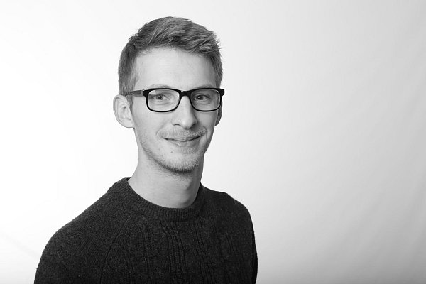 Björn Vahle findet: 1.000 Euro für das neue Iphone lohnen sich absolut nicht. - © Sarah Jonek