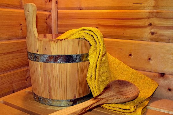 Die Kelo-Sauna aus konservierten Kiefernholz ist eines der Highlights der Järve-Sauna. - © Symbolfoto: Pixabay