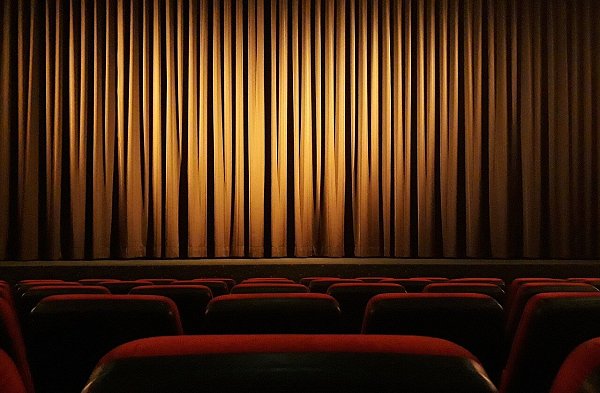 An Karfreitag dürfen Kinos nur Filme zeigen, die vom Kultusminister als geeignet eingestuft worden sind. - © Symbolbild/Pixabay