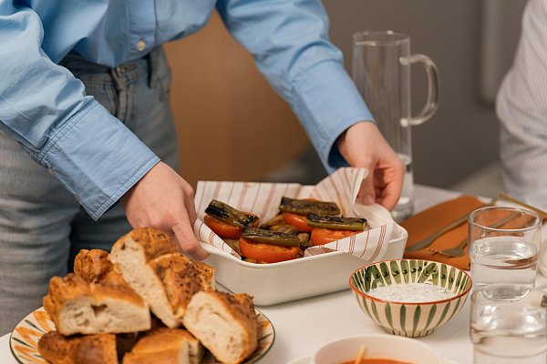 Der Iftar markiert während des muslimischen Fastenmonats Ramadan das tägliche Fastenbrechen nach Sonnenuntergang. - © Symbolbild: Pexels