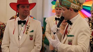 Steinheim: Rathaussturm und Rosenmontagsorden