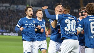 Arminia Bielefeld schlägt Viktoria Köln 2:0.