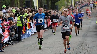 Hermannslauf 2015: Fotos vom Ziel an der Sparrenburg
