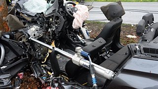 Junge Männer werden bei Unfall lebensgefährlich verletzt