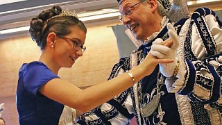 Beverungen: Carnevalsverein Weserbrücke Beverungen feiert Eröffnungsball
