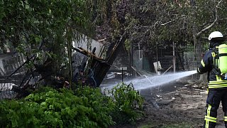 Stall für Hühner und Enten brennt in Gütersloh