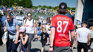 Arminis Sommerfest am 1. Mai auf dem Gelände der Schüco-Arena